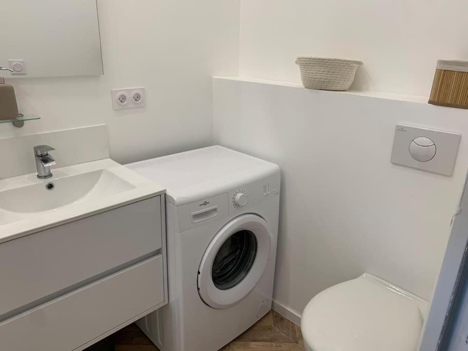 Maison, Jardin, Piscine Parking Pres D'Aix Centre فينيليس المظهر الخارجي الصورة